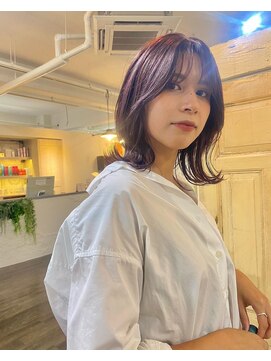 アメリ(Amelie) レイヤーカット×カシスカラー