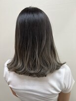 アールモンドヘア新世界&nbsp;【北見】＃切りっぱなし＃グラデーション＃大人可愛い