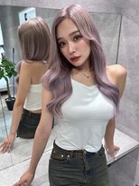 ルイス(L'wis)&nbsp;グレージュに抜け感をプラス～model【@seika____official】