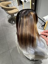 ロンドメリア 天神大名店(Lond Melia) ★くびレイヤーエモージュインナーグレージュ前髪ピンクベージュ