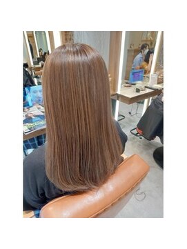 オレロ 国立(olelo) 暗めカラー/グランマッシュ/デザインカラー/フェザーパーマ/国立