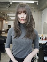 ピア ヘアーデザイン プレミアム(Pia hair design premium) レイヤーカット　ロング　オリーブグレージュ　(坪井)