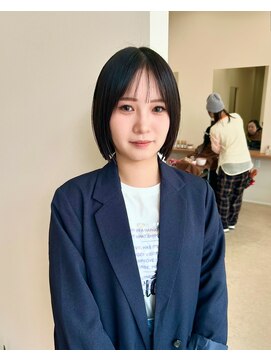 アメリ(Amelie) アメリ女子の顔周りカット♪