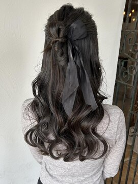 エトランジェ(Etrange) ハーフアップ