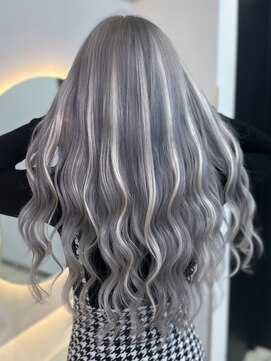 ラピス 福岡天神店(Lapis) ハイトーンカラーミルクティーベージュウェーブヘア