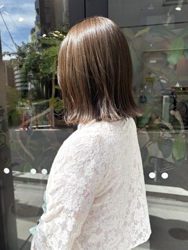 ぱつっとボブ/オリーブベージュカラー！