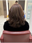 白髪ぼかしハイライト×透明感たっぷりベージュカラー
