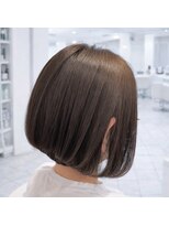 トイロ(toiro)&nbsp;レイヤーカットミルクティーベージュブリーチなしダブルカラー