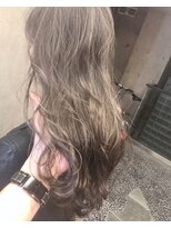 キー(kｅｙ)&nbsp;グレージュ