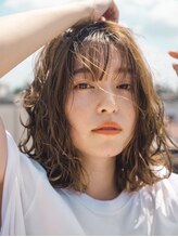 エストヘアーバイ フレンズ 新宿店(est hair by friends)