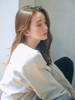 リコ リトル 大通(lico×little) センターパートがマッチ!ナチュラルロング