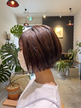 ヘア サロン ルート 幕張(Hair Salon ROUTE) 《大人可愛い》20代30代40代前下がり丸みショート[ROUTE 幕張店]