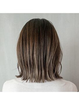 ルッソ チアロ(Lusso chiaro) ハイライト/30代40代50代