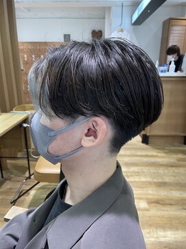 ネイビー(NAVY) センターパートサラサラかきあげ毛流れニュアンスパーマ