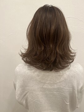 ポルム パプリカ(polum paprika) 30代40代大人可愛いミディアムボブ外ハネS字ウェーブ