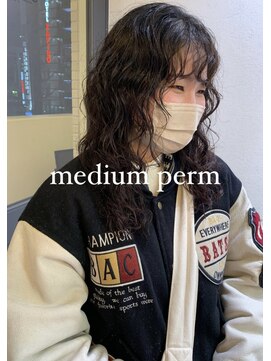 オッジバイケンジ(oggi by KENJE) ロングウルフパーマ【アヤカ】