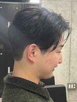フイ メンズヘア ヨヨギ(Hui men's hair yoyogi) メンズ/アップバング/ツーブロックマッシュ/束感ショート/波巻き