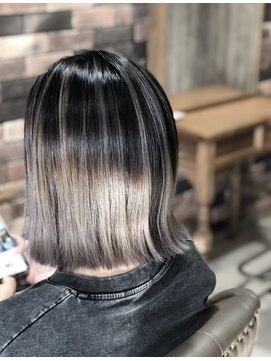 ホワイト 伊勢崎(WHITE) フルブリーチ歴からリペア！外国人風逆バレイヤージュ☆