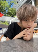 ハンサムマッシュショート透け感グレーアッシュホワイトカラー