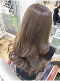 オリーブベージュカラー