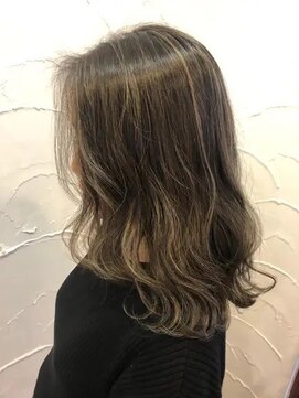 アン ブリーチ 大宮駅東口店(UN BLEACH) 【ハイライトカラー♪♪】ナチュラルハイライト♪♪