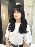 黒髪ロングヘアー
