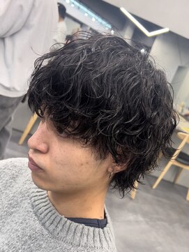 フィフスパーク(fifth PARK) 渋谷メンズマッシュウルフカット緩め波巻きスパイラルパーマ