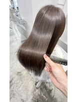 レス(Les.)&nbsp;艶感ゼロアルカリストレート×透明感グレージュカラー