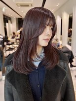 ボルドー暗めレッドカラーレイヤーカット前髪顔まわりカット