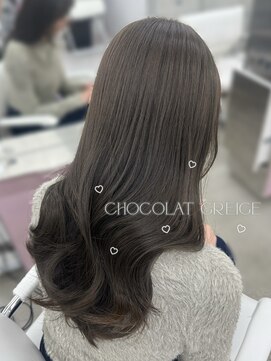 エヌアイ オモテサンドウ(ni omotesando) ☆透明感たっぷりオリーブグレージュ☆