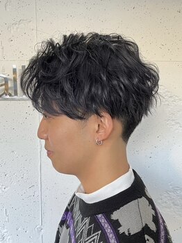 gram. 京都河原町 【グラム】【3月5日 NEW OPEN（予定）】 の写真/朝濡らしてスタイリング剤を揉み込むだけ！簡単お洒落な柔らか質感パーマ［メンズパーマも◎］