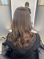 ジュイル シブヤ(JEWIL SHIBUYA)&nbsp;ミディアムレイヤー＆ゆるふわパーマで似合わせ♪