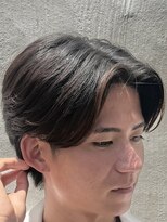 ティーヘア(t.hair)&nbsp;曲がる縮毛矯正センターパート/刈り上げ/マイクロバブル