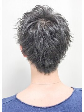 クアトログランシュ 水戸店(QUATRO×GranCieux) 黒髮ビジカジツーブロックグランジパーマ★QUATRO★