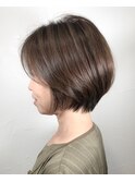 【WILLOW】オトナ女子のシンプルな前下がりボブ(井下貴史)