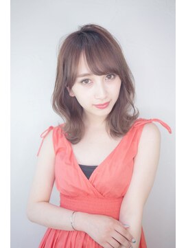 ナチュラル金山(NATURAL) 外ハネミディ