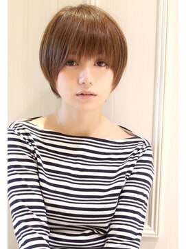 レウナ 外苑前(Reuna) 20代30代40代暗めカラーでも可愛いナチュラショートボブ