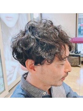 ビヤンカ(Biyanka) ゆるめスパイラルパーマ