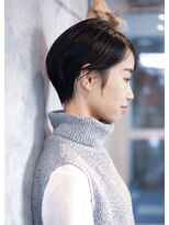 リュニック(Ryunic) 大人なムード溢れるショートスタイル