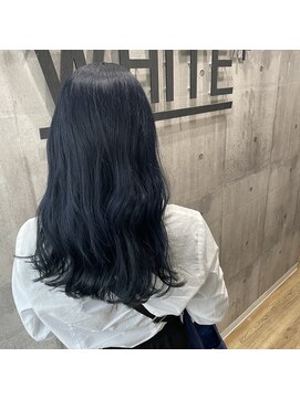 アンダーバーホワイト 南海難波店(_WHITE) ブルーブラック