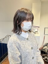 トレス(TRESS)&nbsp;外ハネレイヤー　ボブレイヤー　ブラウンカラー