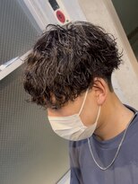 ラヴィズムバイフィフス(LUVISM by fifth)&nbsp;ツイストスパイラルパーマ刈り上げツーブロックメンズパーマ