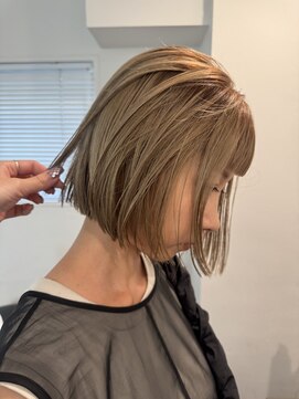 シイ(SIE) ルーツカラーボブ