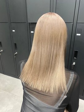 ココモ(KOKOMO) ハイトーンミルクティーベージュブロンドベージュ