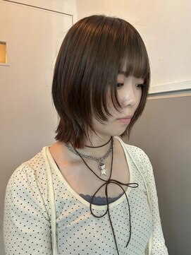 カシェル(cashel) 切りっぱなしボブとレイヤー