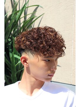 スキルメイト 天神(SKILL MATE) 【SKILL】メンズカット/パーマ/ブリーチ/眉毛/フェザーショート