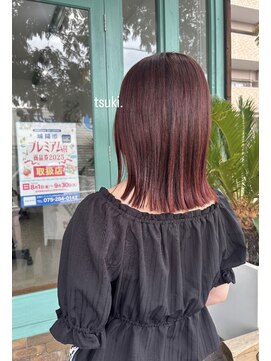 ツキ(tsuki.) 《 tsuki. 》切りっぱなしbob × red color