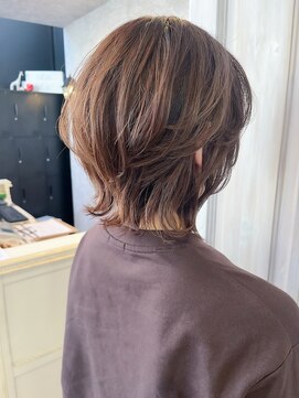 キャアリー(Caary) 福山人気イルミナカラーくすみブラウン伸ばしかけショートウルフ