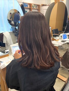 アコロン 武蔵小杉(acoron.) 【武蔵小杉】揺れる毛先が品よく映える“大人ロング”