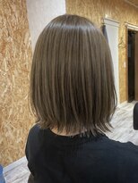 ビビ バイ マグ 岡谷店(bivi by Mag)&nbsp;オリーブベージュ×レイヤーボブ透明感/似合わせ